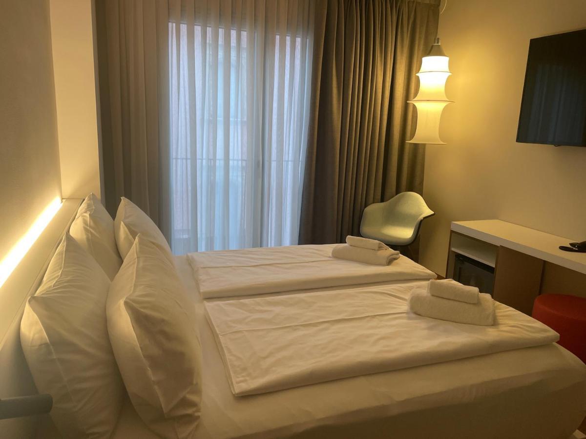 Hotel Giardino Verdi ريفا ديل غاردا المظهر الخارجي الصورة